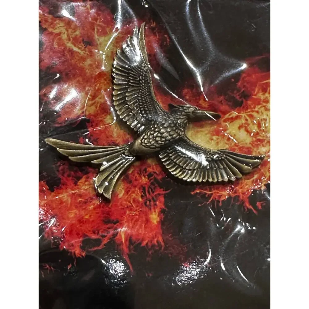2015 Hunger Games Mocking Jay Part 2 Collectible Pin
